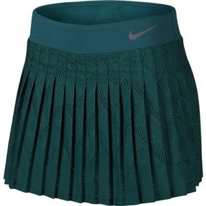 2/$20 Nike tennis skirt size S with lining